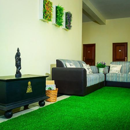 Capitalcity Hotel Бадулла Экстерьер фото