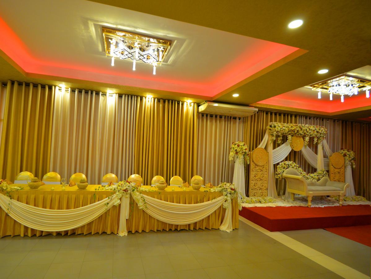 Capitalcity Hotel Бадулла Экстерьер фото
