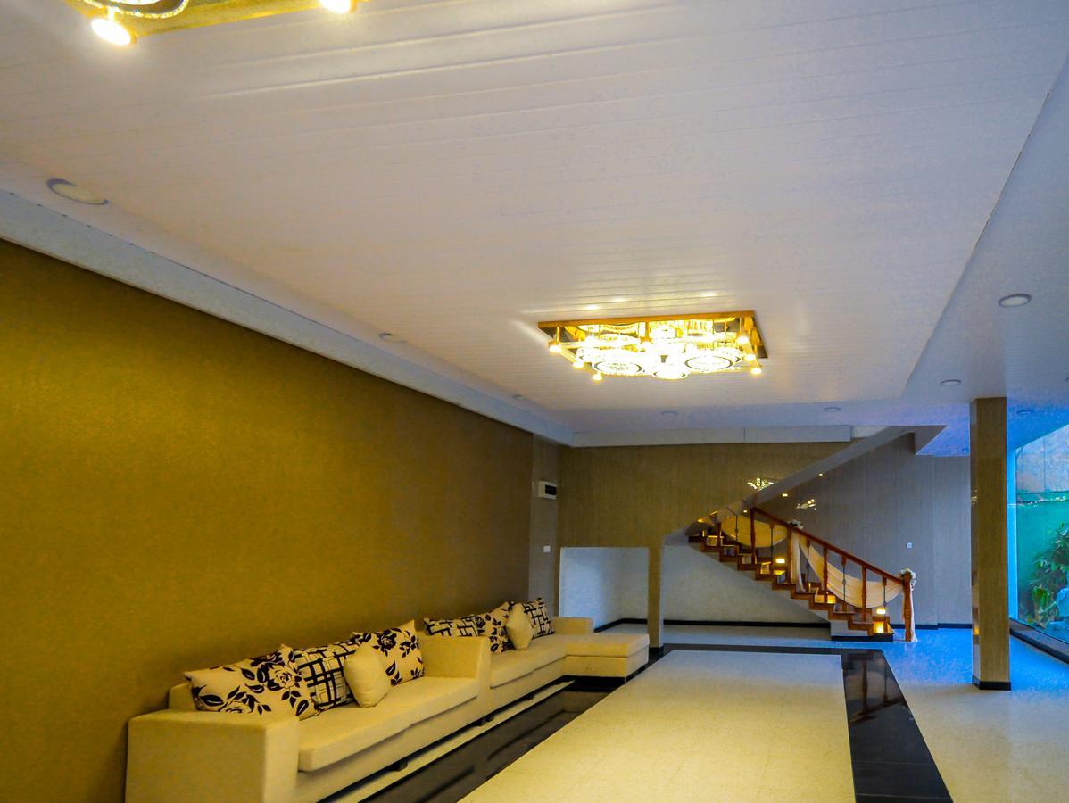 Capitalcity Hotel Бадулла Экстерьер фото