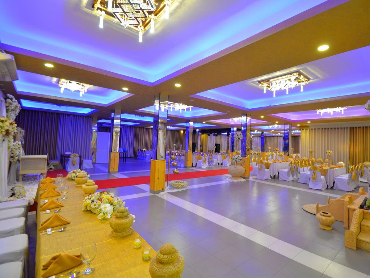 Capitalcity Hotel Бадулла Экстерьер фото