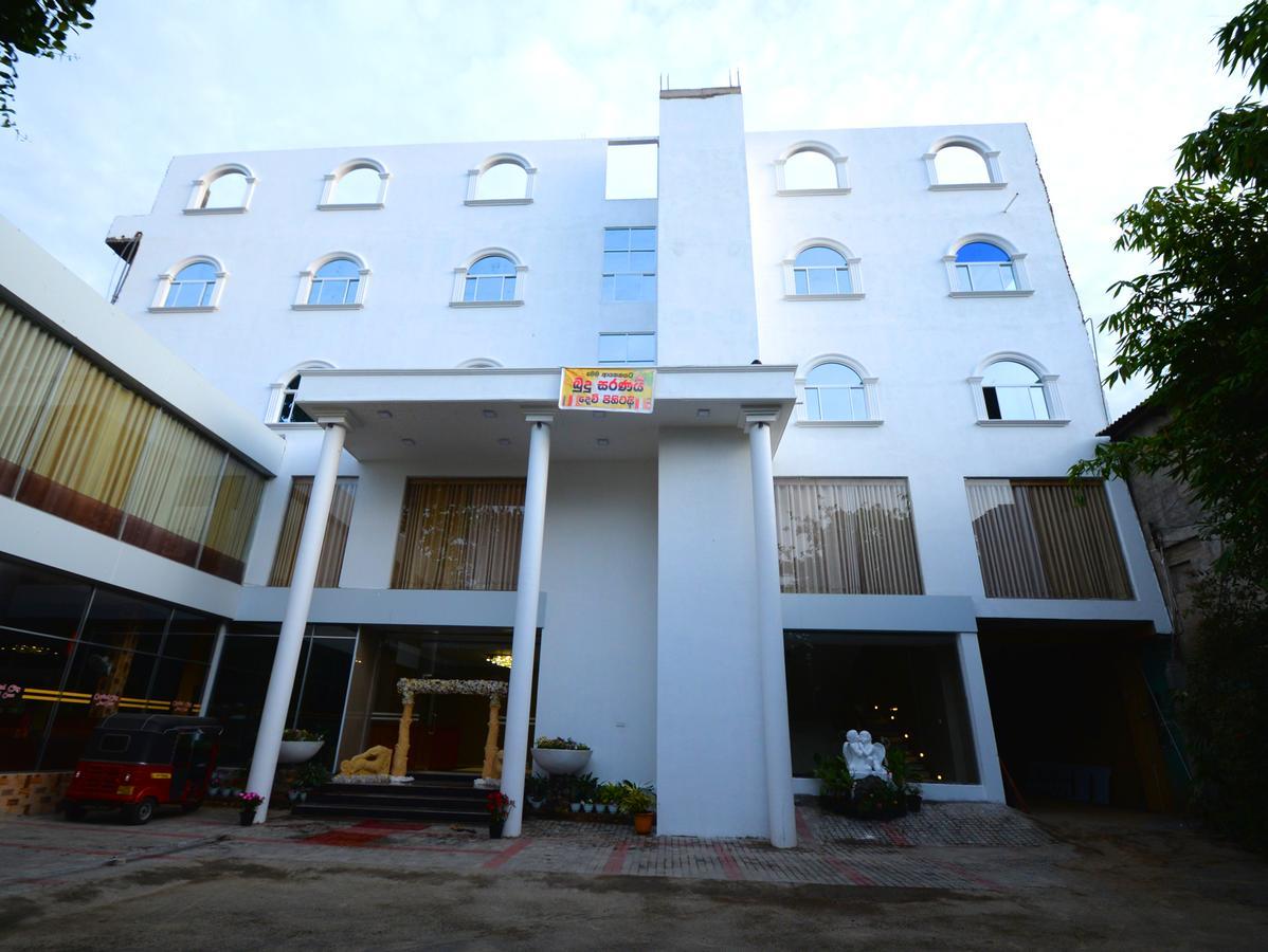 Capitalcity Hotel Бадулла Экстерьер фото