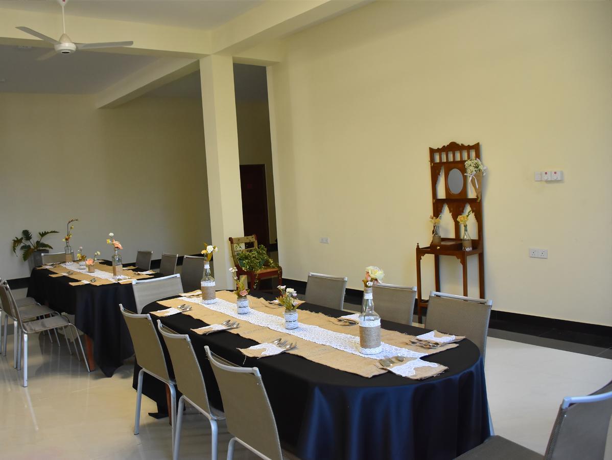 Capitalcity Hotel Бадулла Экстерьер фото