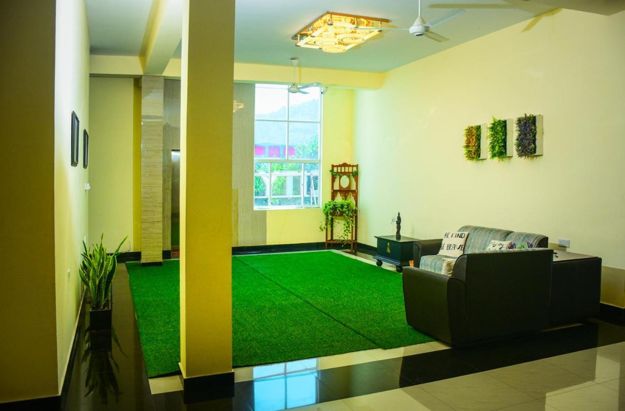Capitalcity Hotel Бадулла Экстерьер фото