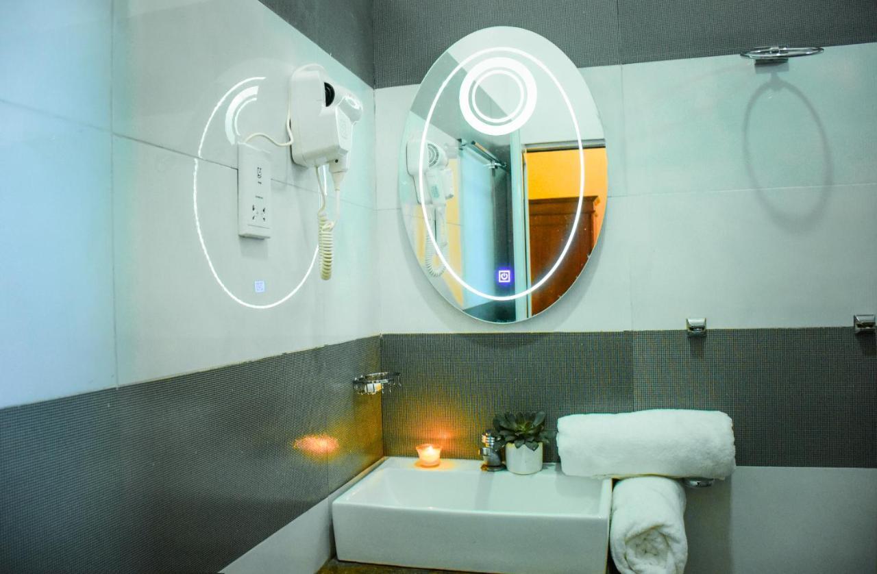 Capitalcity Hotel Бадулла Экстерьер фото